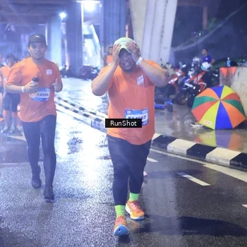 Runner Photo 7923200