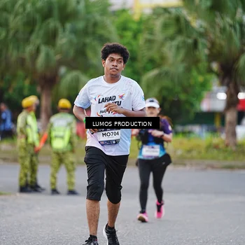 Runner Photo 7923210