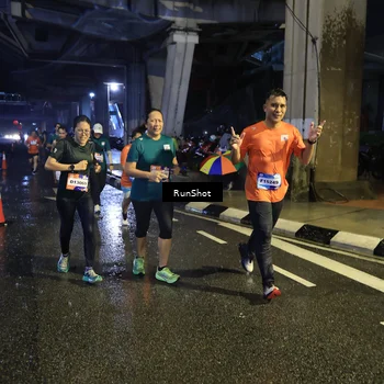Runner Photo 7923214