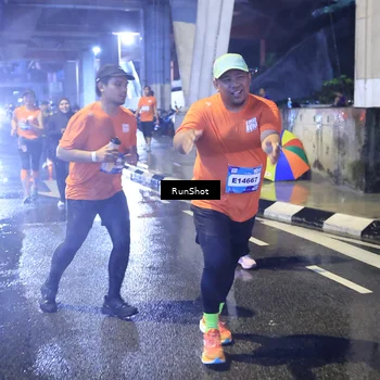 Runner Photo 7923215