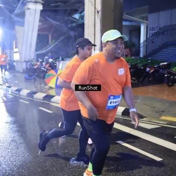 Runner Photo 7923235