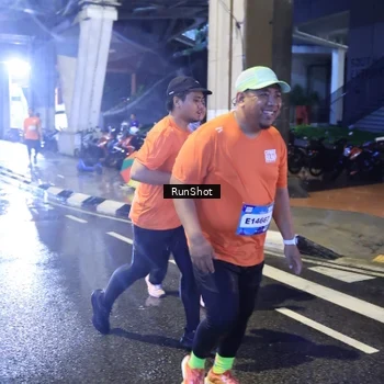 Runner Photo 7923239