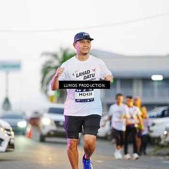 Runner Photo 7923254