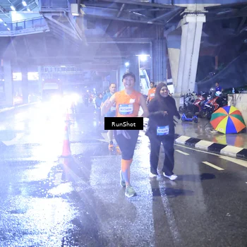 Runner Photo 7923260
