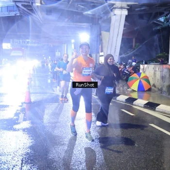 Runner Photo 7923265