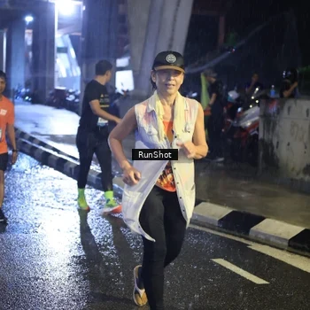 Runner Photo 7923274