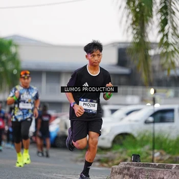 Runner Photo 7923279