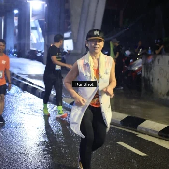 Runner Photo 7923288