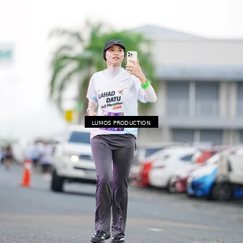 Runner Photo 7923332