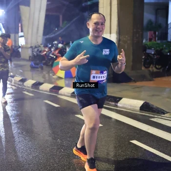 Runner Photo 7923345