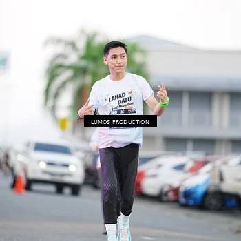 Runner Photo 7923352