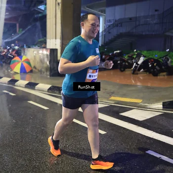 Runner Photo 7923355