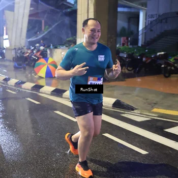 Runner Photo 7923356