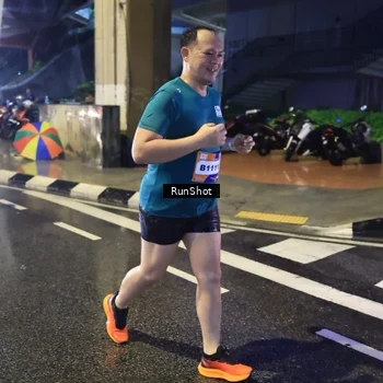 Runner Photo 7923359