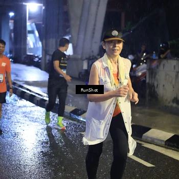 Runner Photo 7923362