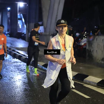 Runner Photo 7923363