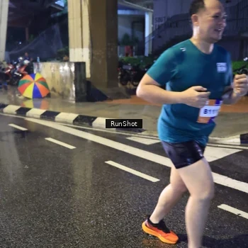 Runner Photo 7923367
