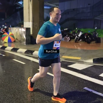 Runner Photo 7923377