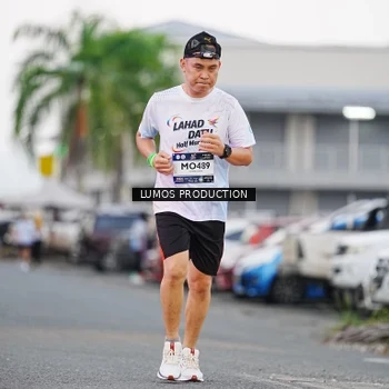 Runner Photo 7923450