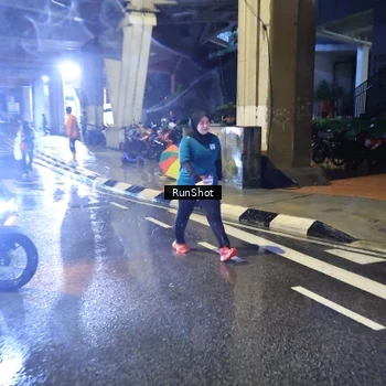 Runner Photo 7923473