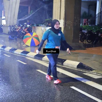Runner Photo 7923477