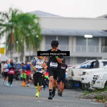 Runner Photo 7923489