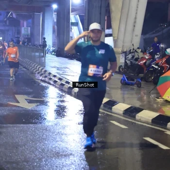 Runner Photo 7923517