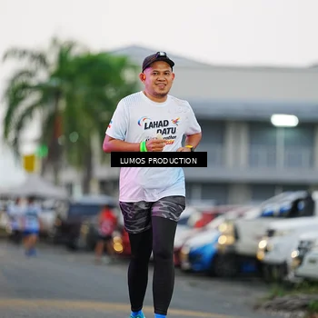 Runner Photo 7923536