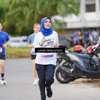 Runner Photo 7923563