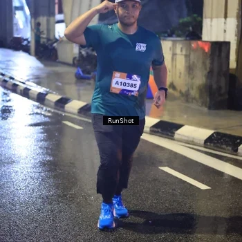 Runner Photo 7923571