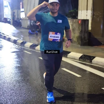 Runner Photo 7923572