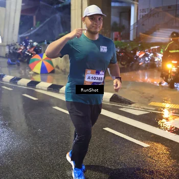 Runner Photo 7923598