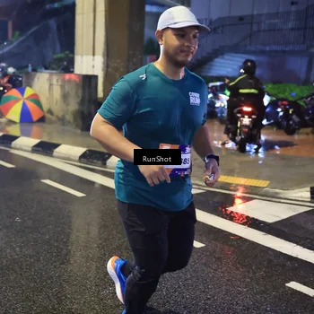 Runner Photo 7923603