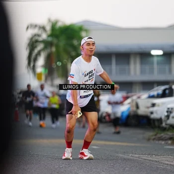 Runner Photo 7923621