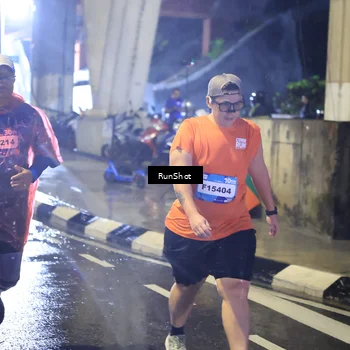 Runner Photo 7923641