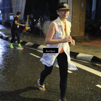 Runner Photo 7923646