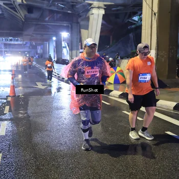 Runner Photo 7923652