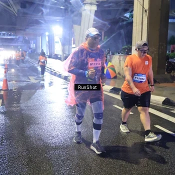 Runner Photo 7923664