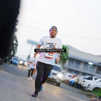 Runner Photo 7923673