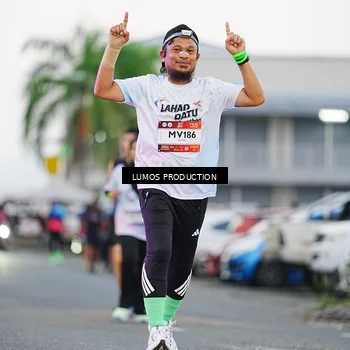 Runner Photo 7923674