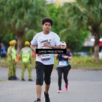 Runner Photo 7923709