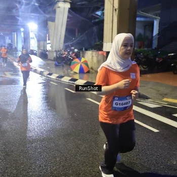 Runner Photo 7923744