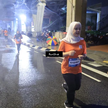 Runner Photo 7923746