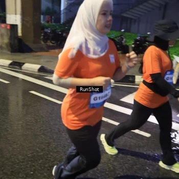 Runner Photo 7923761