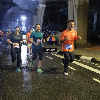 Runner Photo 7923764