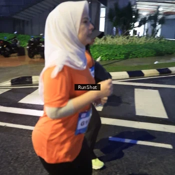 Runner Photo 7923772