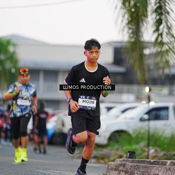 Runner Photo 7923792