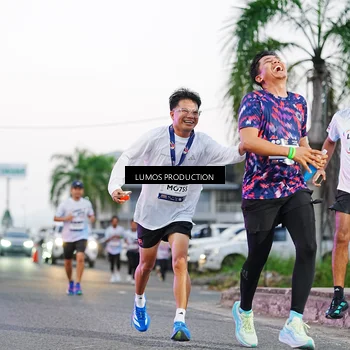 Runner Photo 7923797