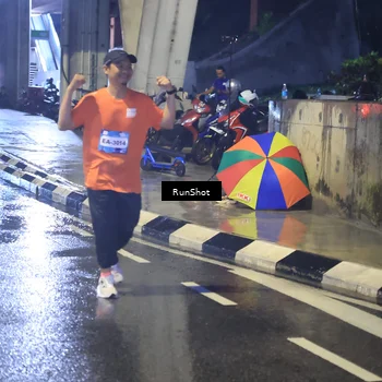 Runner Photo 7923833