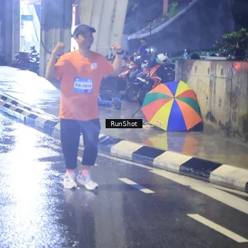 Runner Photo 7923837